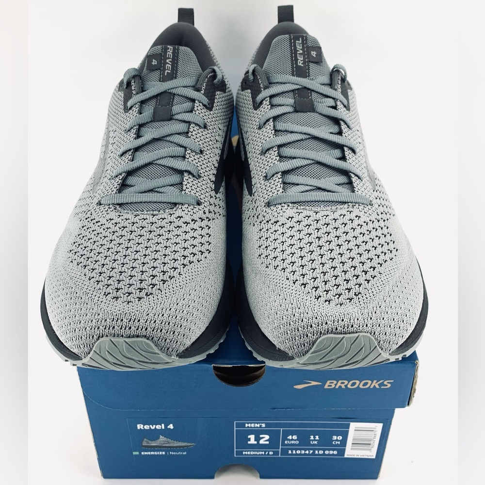 NEW IN BOX Men's Size 12 BROOKS REVEL 4 Gray Neutral Running Shoes Sneakers